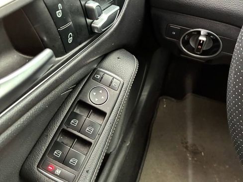 Used 2018 Mercedes-Benz CLA 250 4MATIC image 18