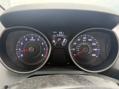 Used 2013 Hyundai Elantra GLS w/ Preferred Pkg FWD image 13