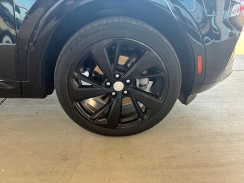 Used 2021 Buick Envision Essence w/ Sport Touring Package FWD image 21