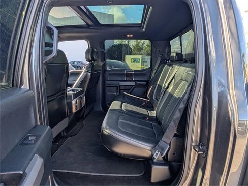 Used 2015 Ford F150 Platinum w/ Equipment Group 701A Luxury image 9