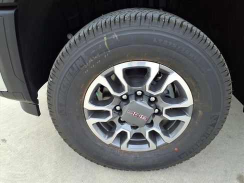 New 2026 GMC Sierra 2500 SLE w/ SLE Convenience Package AWD/4WD image 10