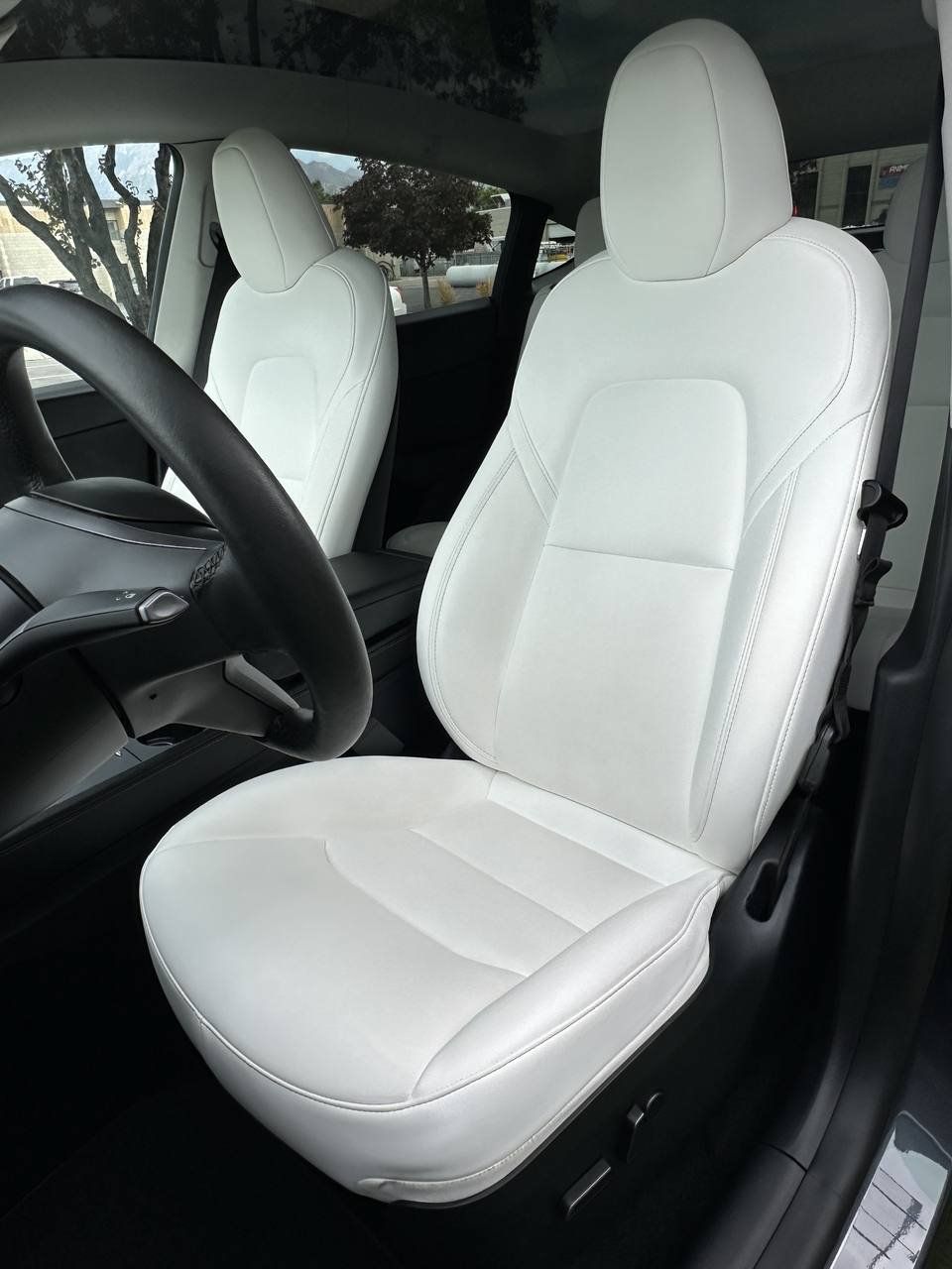 Used 2025 Tesla Model Y Performance AWD/4WD image 17