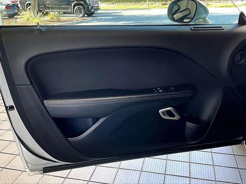 Used 2022 Dodge Challenger GT image 2