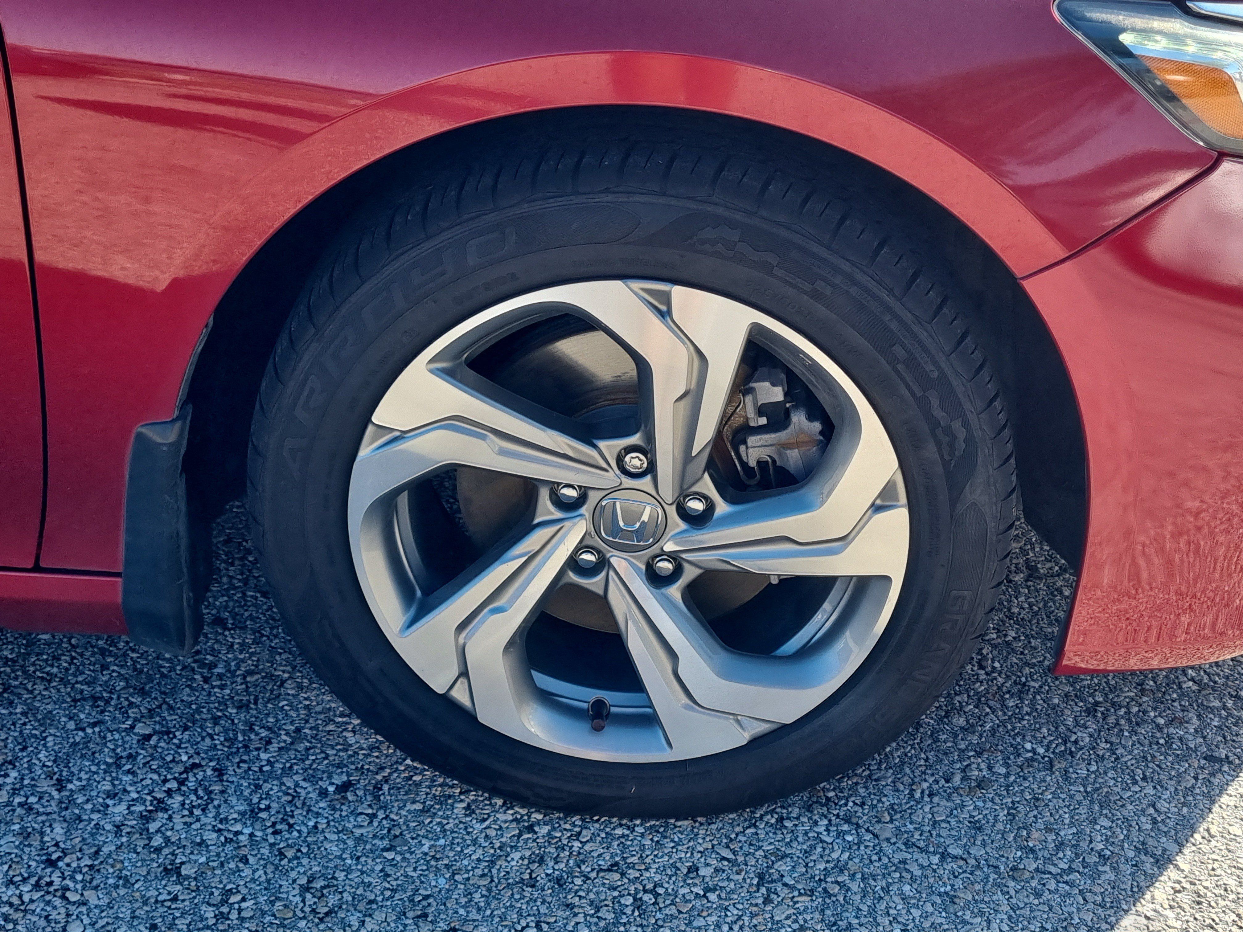 Used 2018 Honda Accord EX-L image 9