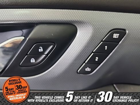 Certified 2019 Chevrolet Traverse Premier w/ Driver Confidence II Package image 43