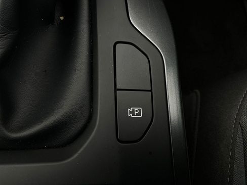 Used 2025 Kia K4 LXS image 24