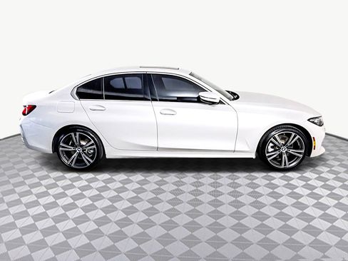 Used 2024 BMW 330i Sedan w/ Convenience Package image 11