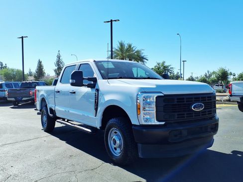 Certified 2023 Ford F250 XL w/ FX4 Off-Road Package image 8
