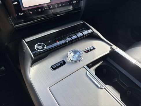 New 2025 Lincoln Navigator Reserve w/ Jet Appearance Package image 31