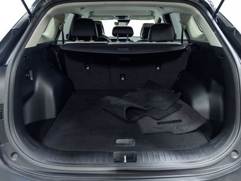 Used 2023 Kia Sportage EX image 9