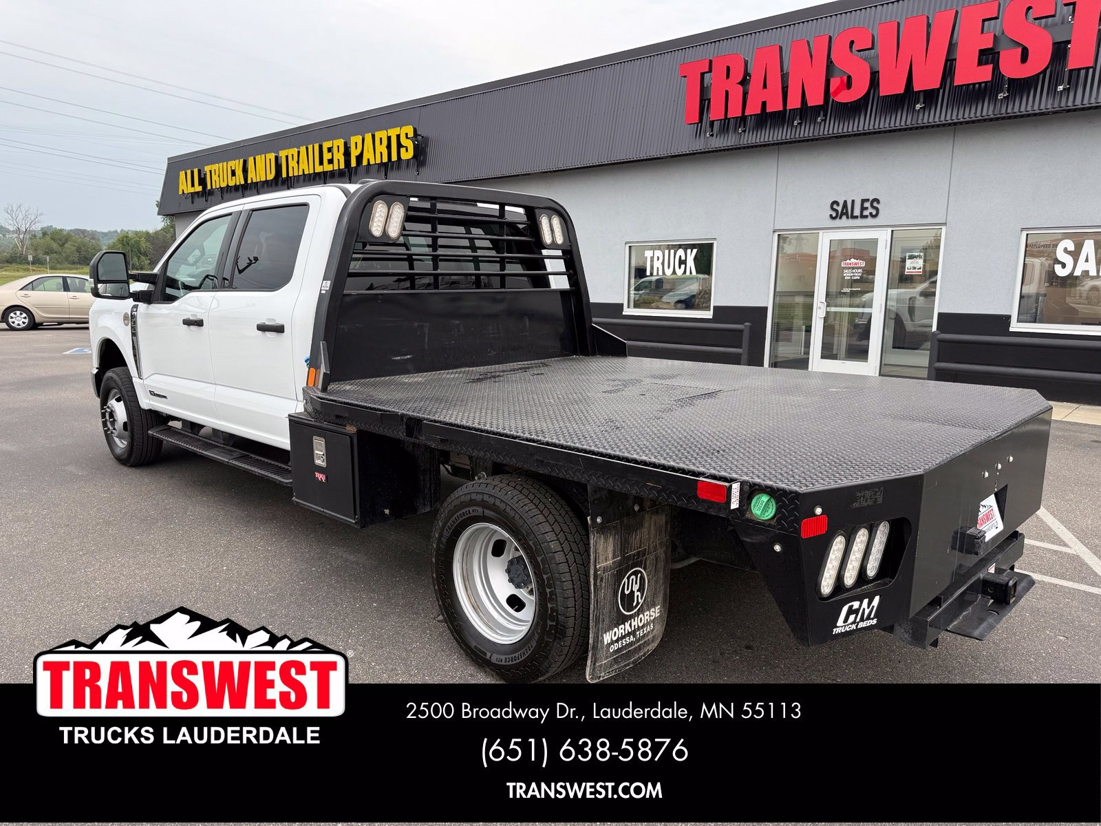 Used 2025 Ford F350 XLT AWD/4WD image 3