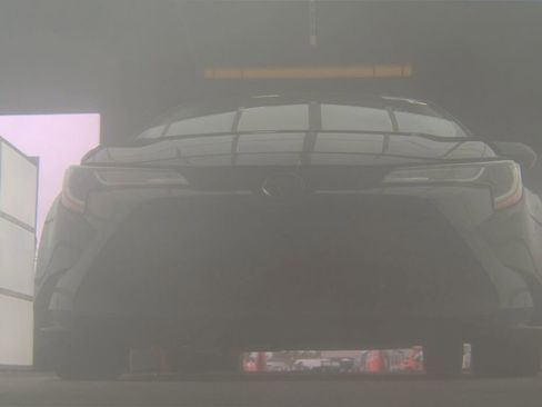 Used 2022 Toyota Corolla LE image 3