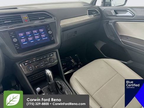 Used 2018 Volkswagen Tiguan SE w/ 3rd Row Seat Package AWD/4WD image 26