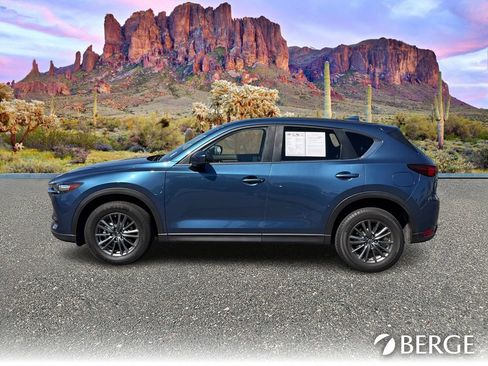 Used 2017 MAZDA CX-5 Touring image 3