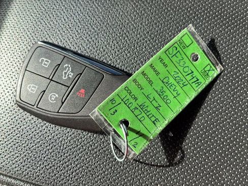 Used 2024 Chevrolet Silverado 3500 LTZ w/ LTZ Premium Package image 20