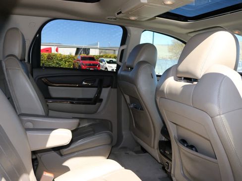 Used 2015 GMC Acadia Denali image 23