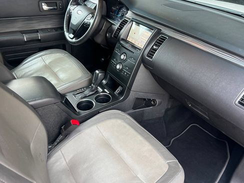 Used 2019 Ford Flex SEL w/ Equipment Group 202A AWD/4WD image 17