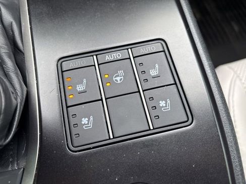 Used 2024 Lexus UX 250h AWD w/ Premium Package image 17