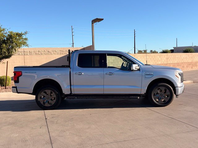 Used 2022 Ford F150 Lightning Lariat AWD/4WD image 6