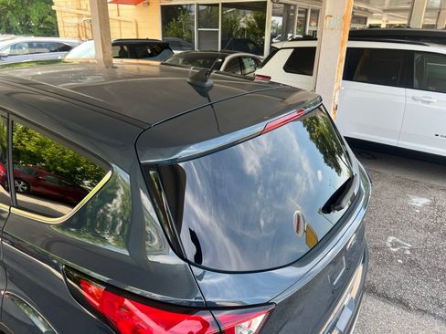 Used 2019 Ford Escape SE AWD/4WD image 35