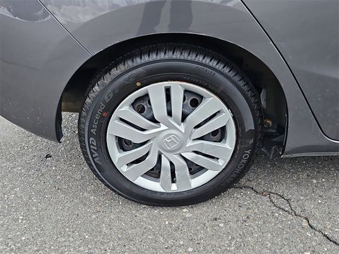 Used 2017 Honda Fit LX image 9