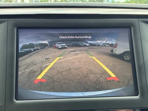 Used 2023 Chrysler Voyager LX FWD image 37