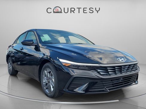 New 2026 Hyundai Elantra Blue image 5