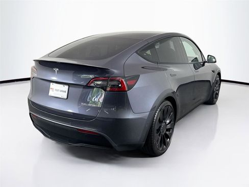 Used 2022 Tesla Model Y Performance AWD/4WD image 2