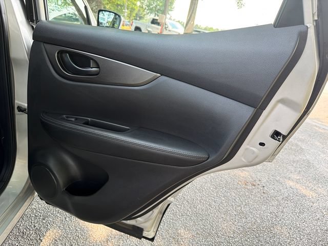 Used 2019 Nissan Rogue Sport S w/ Appearance Package AWD/4WD image 16