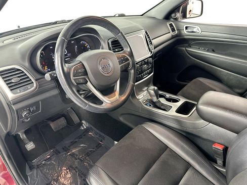 Used 2022 Jeep Grand Cherokee Laredo X RWD image 9