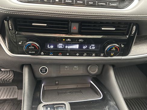 Used 2023 Nissan Rogue Platinum w/ Platinum Premium Package AWD/4WD image 18