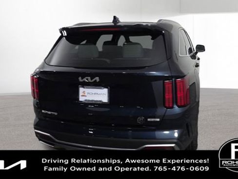 Used 2023 Kia Sorento SX Prestige image 9