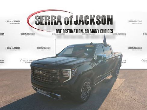 Used 2025 GMC Sierra 1500 Denali Ultimate AWD/4WD image 5