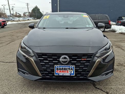 Used 2024 Nissan Altima 2.5 SR image 2