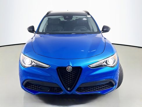 Used 2021 Alfa Romeo Stelvio Ti w/ Nero Edizione image 2