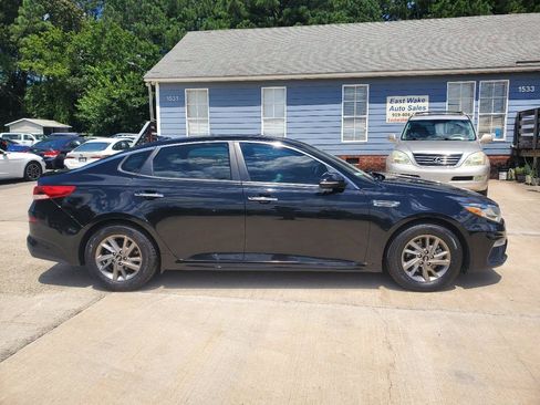 Used 2020 Kia Optima LX FWD image 4