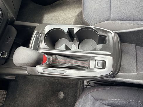 Certified 2024 Chevrolet Trax RS image 28