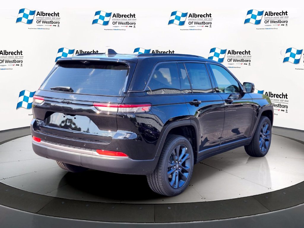 New 2026 Jeep Grand Cherokee Limited AWD/4WD image 5
