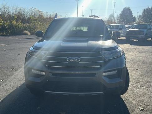 Certified 2022 Ford Explorer XLT w/ Equipment Group 202A image 31