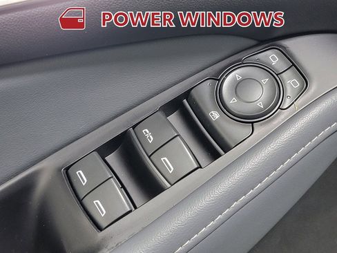 Used 2020 Buick Enclave Essence image 25