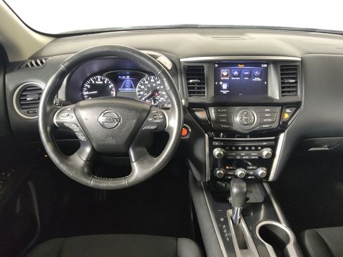 Used 2020 Nissan Pathfinder SV AWD/4WD image 22