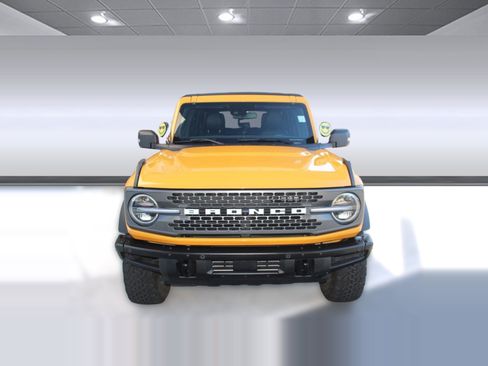 Used 2022 Ford Bronco Badlands image 6