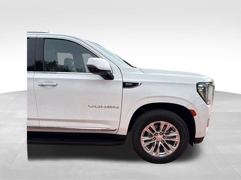 Used 2022 GMC Yukon XL SLT w/ SLT Premium Package AWD/4WD image 35