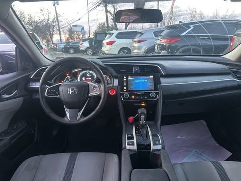 Used 2018 Honda Civic EX image 11