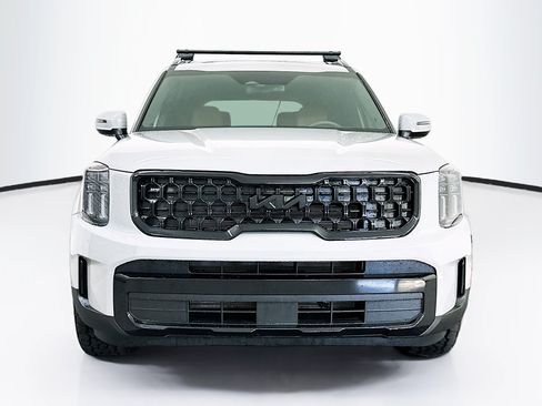 Used 2025 Kia Telluride EX X-Line AWD/4WD image 2