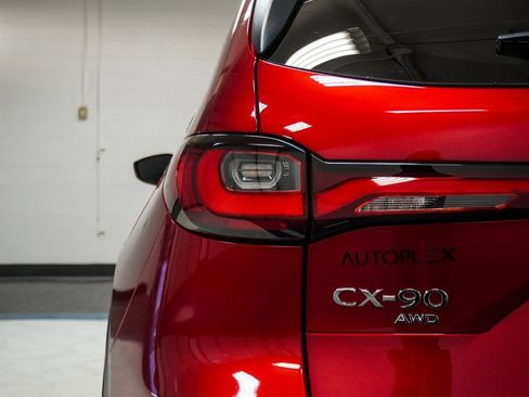 Used 2025 MAZDA CX-90 Plug-In Hybrid w/Premium Sport image 42