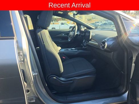 Used 2026 Chevrolet Equinox EV LT FWD image 11