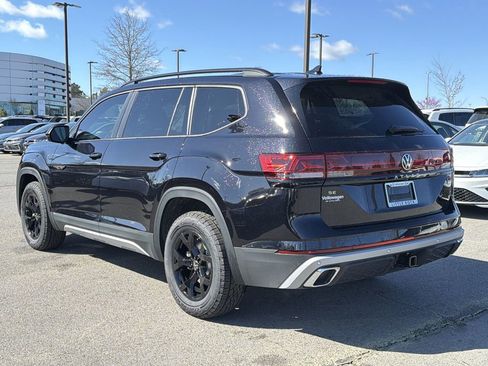 New 2026 Volkswagen Atlas Peak Edition AWD/4WD image 3