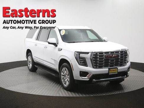 Used 2025 GMC Yukon XL Denali AWD/4WD image 53