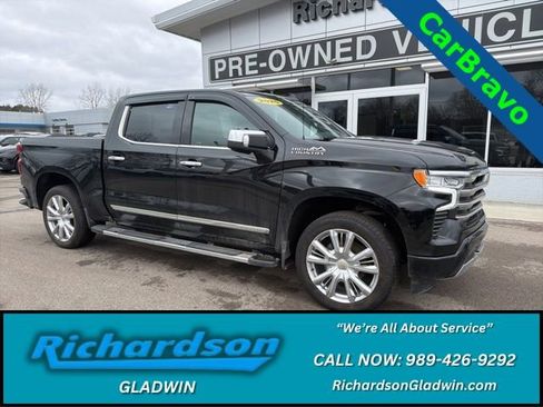 Used 2025 Chevrolet Silverado 1500 High Country w/ High Country Premium Package AWD/4WD image 1